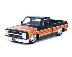 Jada 1:24 1985 Chevrolet C10 Pickup with GM Rally Wheels - Black w